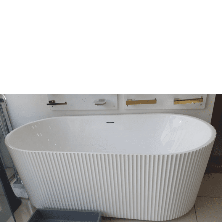 Freestanding bathtub